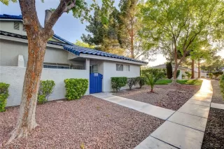 Photo #1: 2282052 Listing