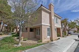 Photo #2: 2282057 Listing