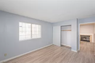 Photo #4: 2282070 Listing