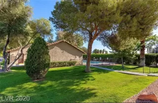 Photo #3: 2282102 Listing