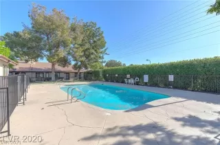 Photo #4: 2282102 Listing