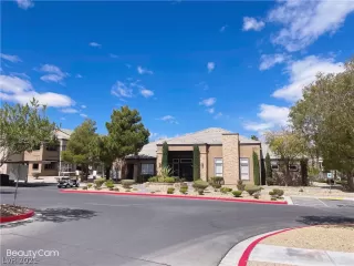 Photo #2: 2282105 Listing 