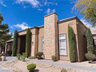 Photo #3: 2282105 Listing 