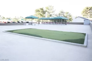 Photo #4: 2282109 Listing