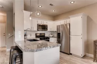 Photo #2: 2282132 Listing 