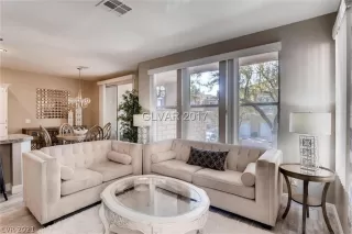 Photo #5: 2282132 Listing 