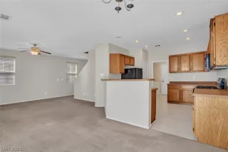 Photo #5: 2282133 Listing 