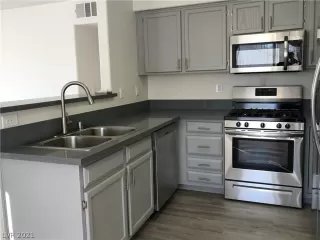 Photo #2: 2282190 Listing 