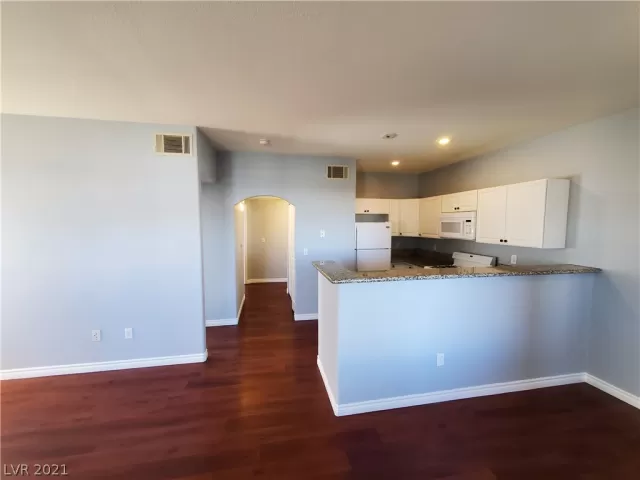 MLS: 2282208 Condo For Sale