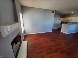 Photo #3: 2282208 Listing