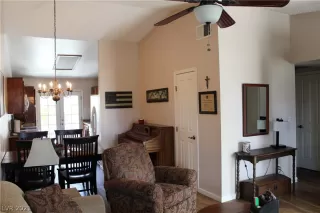 Photo #3: 2282240 Listing