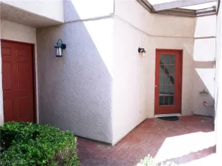 Photo #2: 2282241 Listing