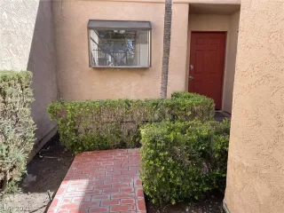 Photo #4: 2282241 Listing