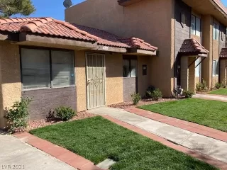 Photo #3: 2282249 Listing