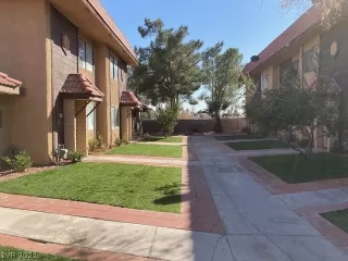 Photo #4: 2282249 Listing