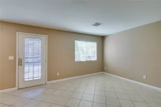 Photo #4: 2282286 Listing 