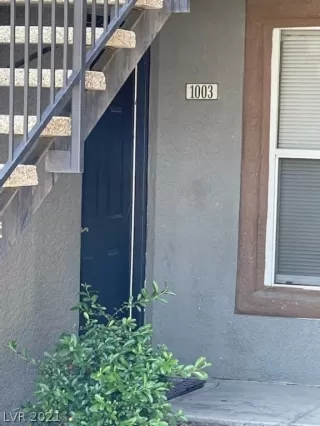 Photo #2: 2282296 Listing