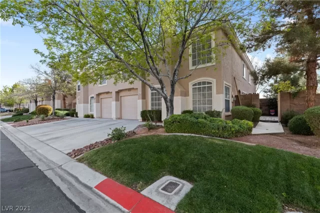 MLS: 2282317 Condo For Sale