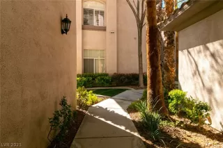 Photo #4: 2282322 Listing 