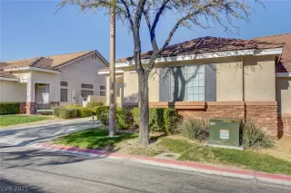 Photo #3: 2282323 Listing