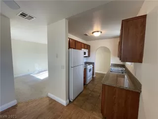 Photo #6: 2282352 Listing 