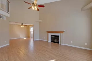 Photo #2: 2282403 Listing 