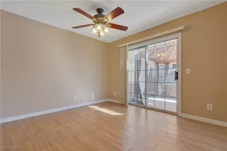 Photo #3: 2282403 Listing 