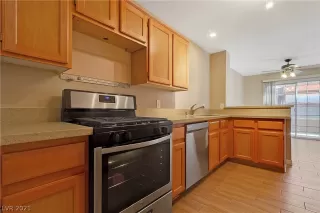 Photo #6: 2282403 Listing 