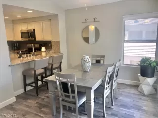 Photo #4: 2282463 Listing 