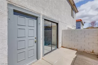 Photo #2: 2282473 Listing