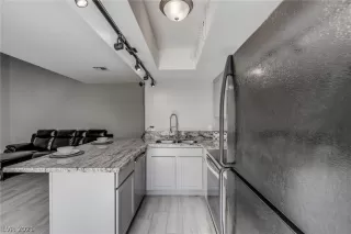 Photo #5: 2282473 Listing