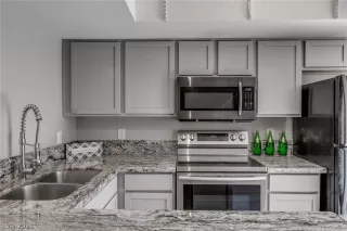 Photo #6: 2282473 Listing