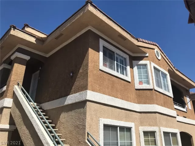 MLS: 2282480 Condo For Sale