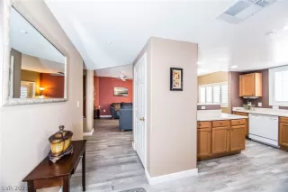 Photo #1: 2282480 Listing