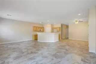 Photo #6: 2282497 Listing 