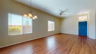 Photo #2: 2282500 Listing