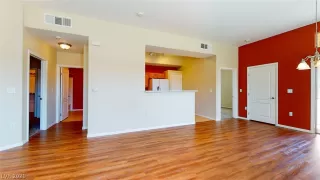 Photo #4: 2282500 Listing