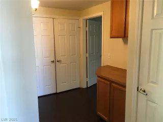 Photo #4: 2282518 Listing