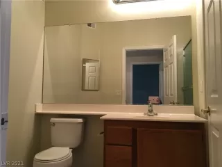 Photo #6: 2282518 Listing