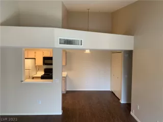 Photo #3: 2282522 Listing 