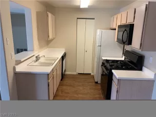 Photo #4: 2282522 Listing 