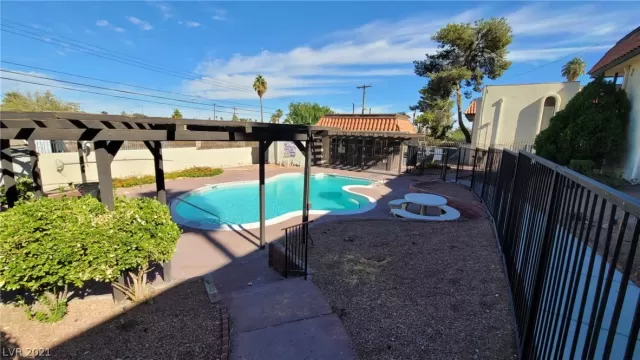 MLS: 2282523 Condo For Sale