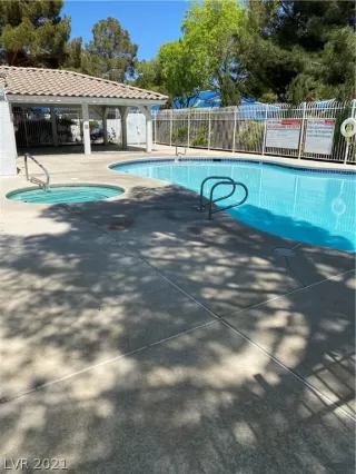 Photo #1: 2282554 Listing