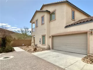 Photo #1: 2282597 Listing 