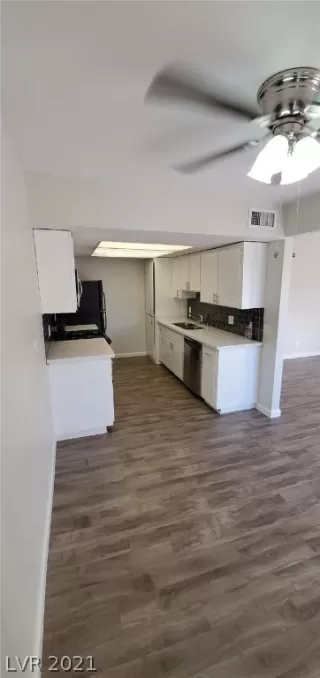 Photo #4: 2282604 Listing 