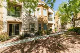 Photo #2: 2282613 Listing