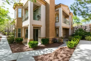 Photo #4: 2282613 Listing