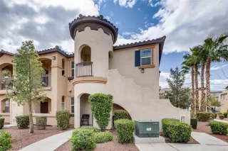 Photo #1: 2282618 Listing