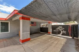 Photo #3: 2282726 Listing