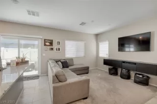 Photo #2: 2282735 Listing